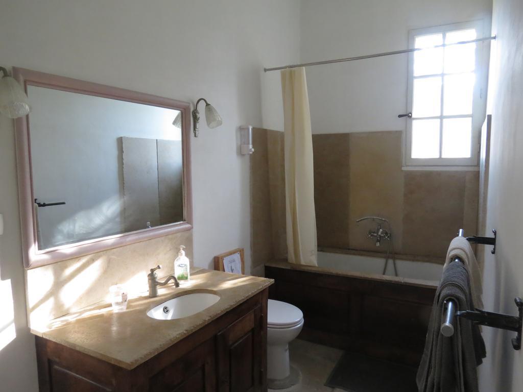 B&B Mas Les Lecques Beaucaire (Gard) Exterior photo